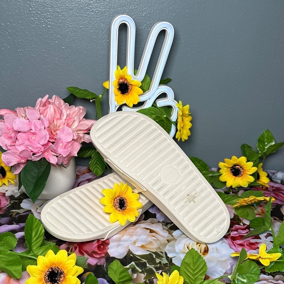 GUESS Women's Beige Slide Sandals - Picture 13 of 14